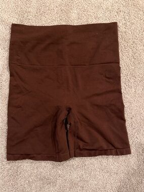 YITTY Shapewear Biker Shorts XXL Brown High Waist Smoothing